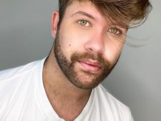 Garret Lyon (Featured artist/Songwriter)