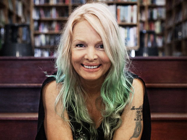Melissa Stannard (Featured Artist)